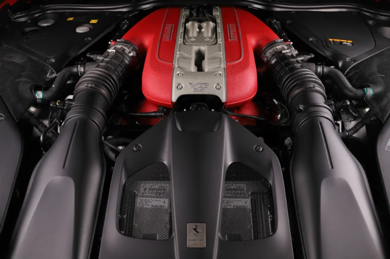 
								2021 Ferrari 812 Superfast full									