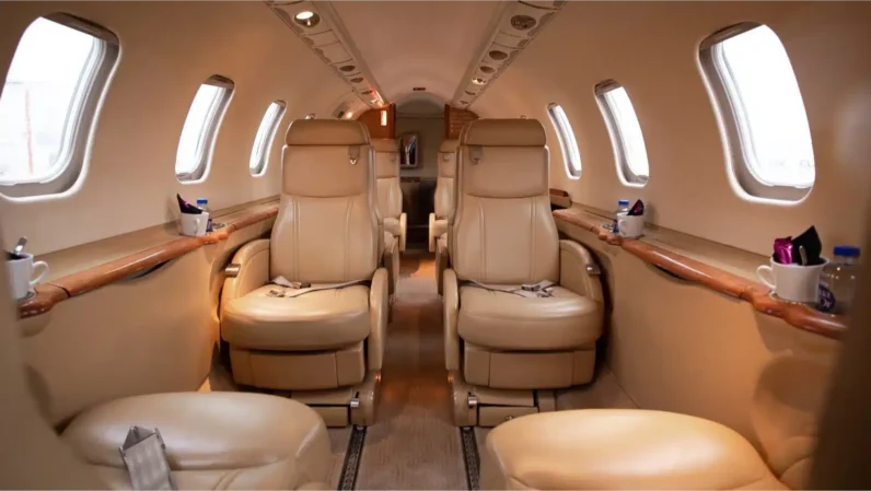 
								Learjet 45 full									