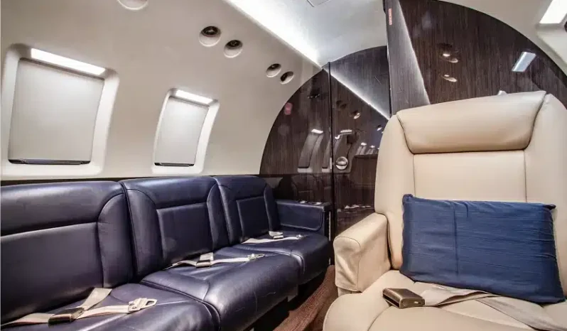
								Hawker 800XP full									