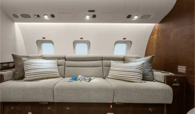 
								Bombardier Global Express XRS 6000 full									