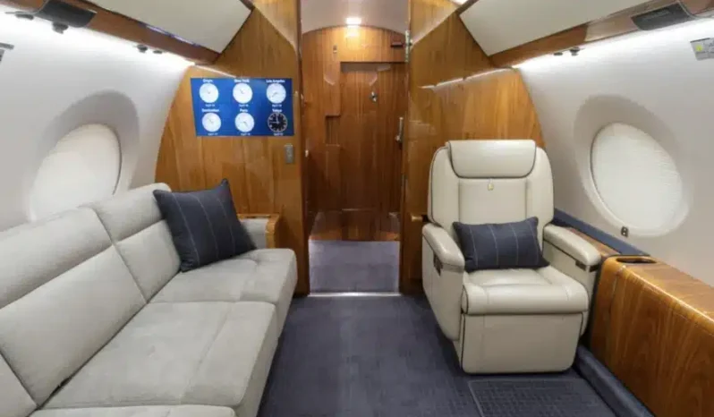 
								Gulfstream G650ER full									
