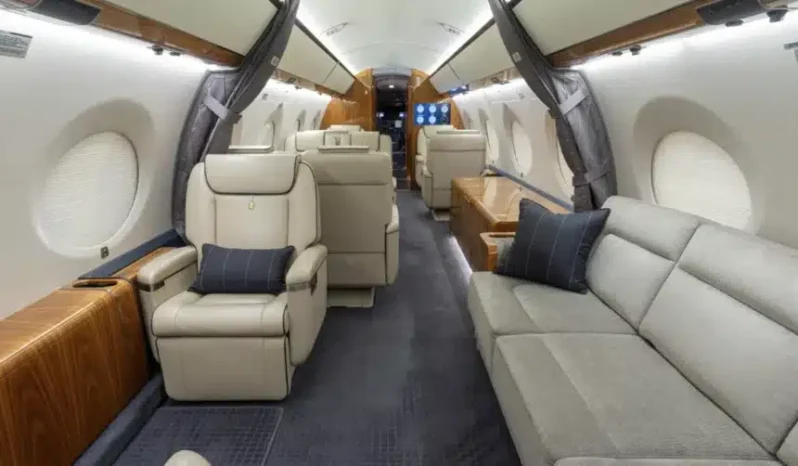 
								Gulfstream G650ER full									
