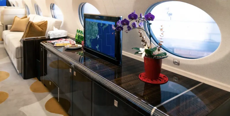 
								Gulfstream G650ER full									