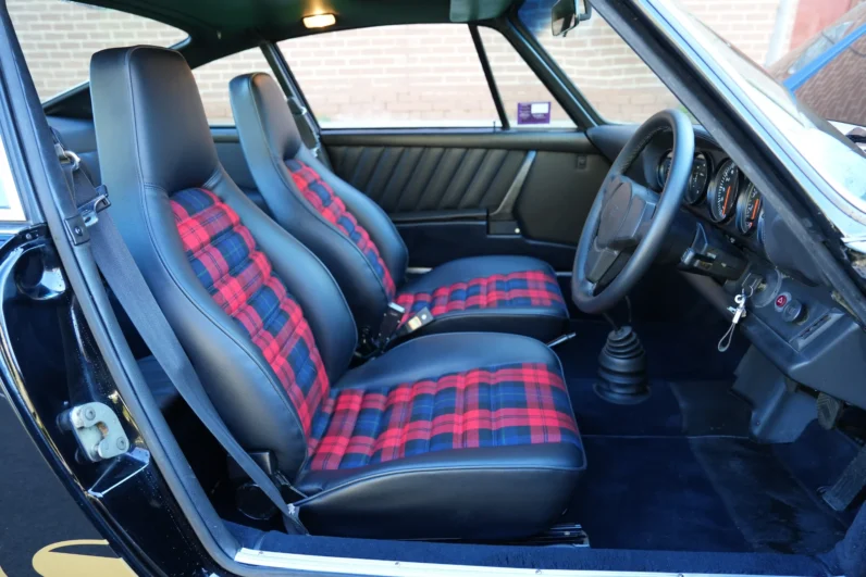 
								1976 Porsche 911 Carrera 3.0 full									