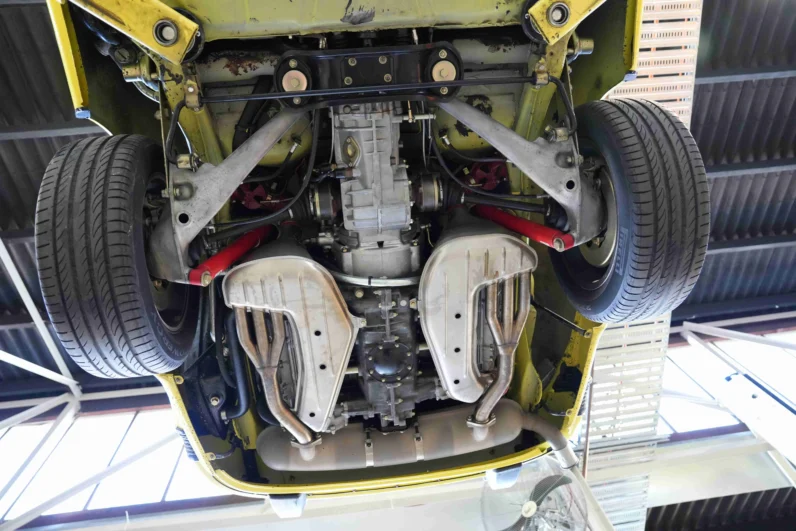 
								1977 Porsche 911 S full									